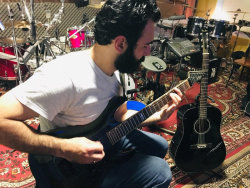 Ակուստիկ և Էլեկտրո կիթառի դասընթացներ 